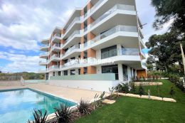 Modern 3 bed apartments with large balconies near...